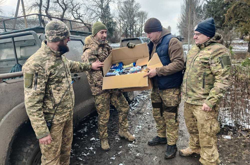 Павло Федосов з бійцями 