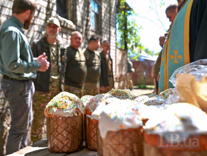 Святкування Великодня у 41-ій ОМБр, Донецька обл