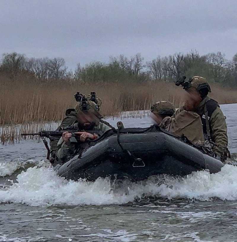 Вихід по воді 73 центру спецоперацій на ворожу територію 