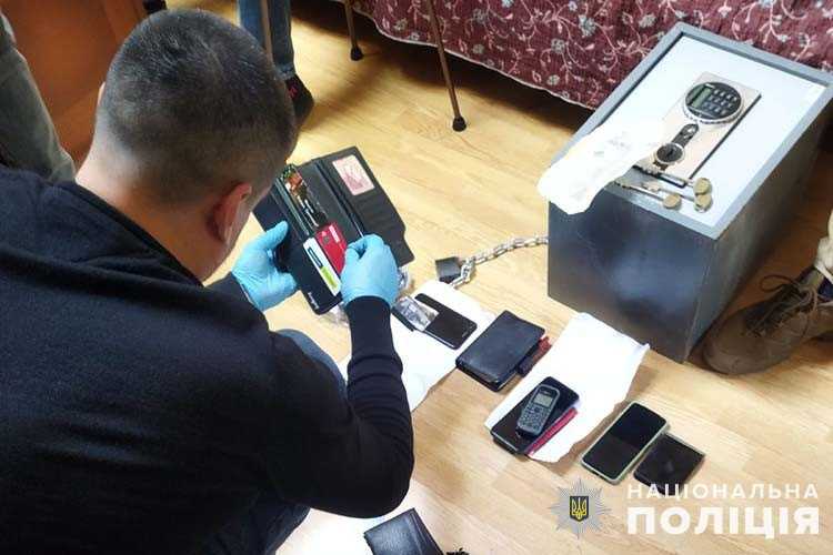 Вилучені речі у так званих реабілітаційних центрах