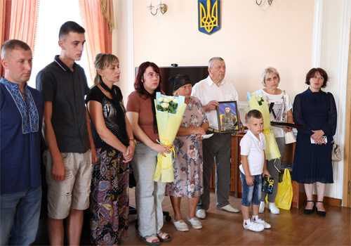 Захисників із Хмельниччини посмертно відзначено державними нагородами