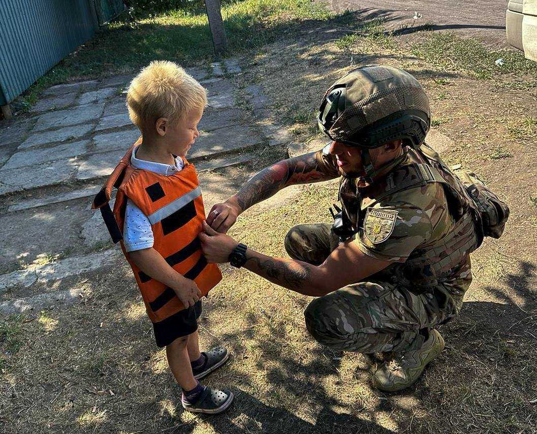 Евакуація родин з дітьми із Донеччини