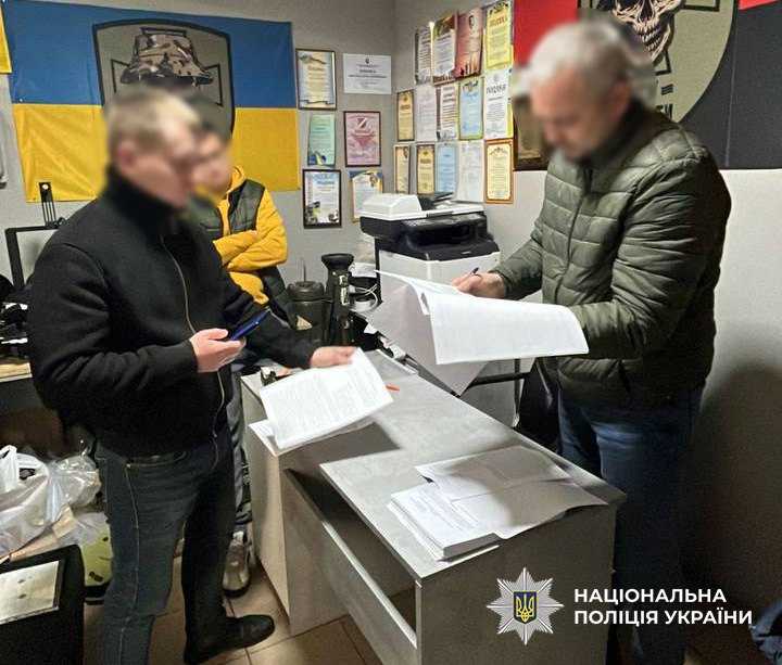 Викрили ділків, які торгували гуманітарними авто