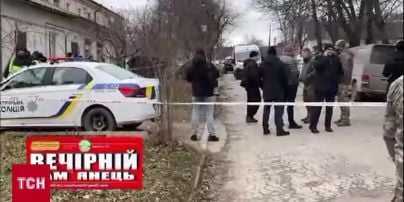 Підрив ТЦК у Кам'янці-Подільському: постраждала жінка досі в реанімації!