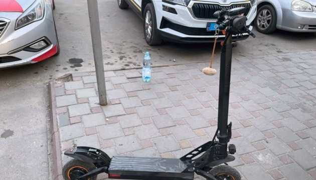 У Хмельницькому через падіння з електросамоката загинув 11-річний хлопчик
