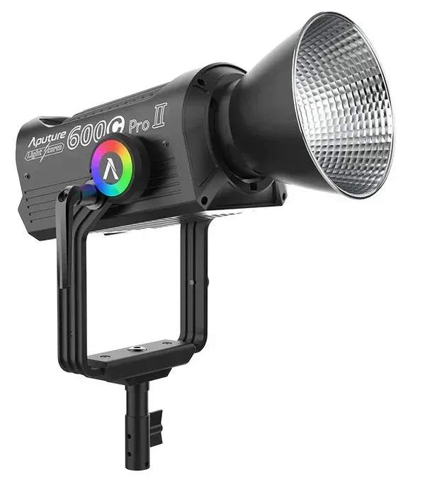 LED свет Aputure Light Storm LS 600c