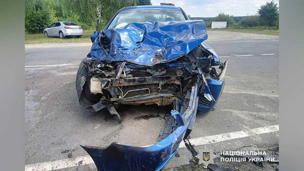 ДТП біля Нетішина: четверо постраждалих, серед них дитина.