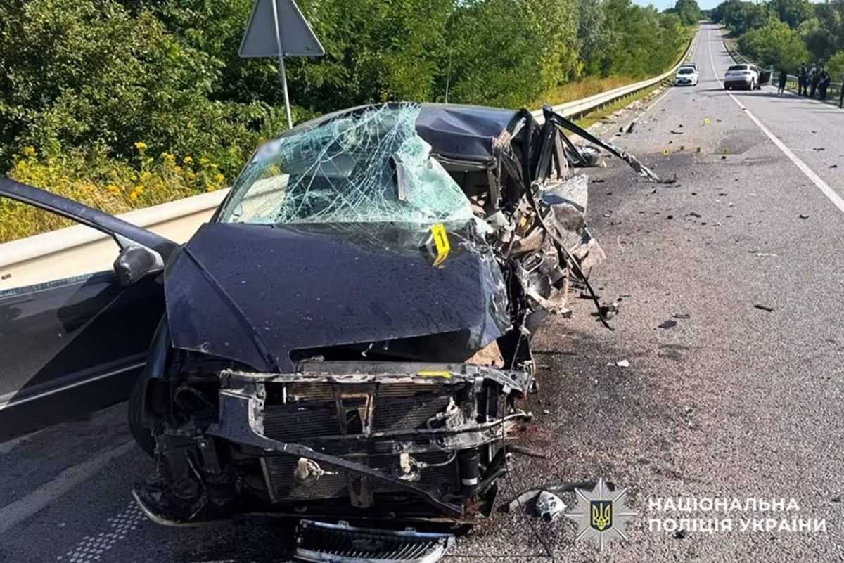 Трагічна аварія на Хмельниччині: загинуло подружжя.