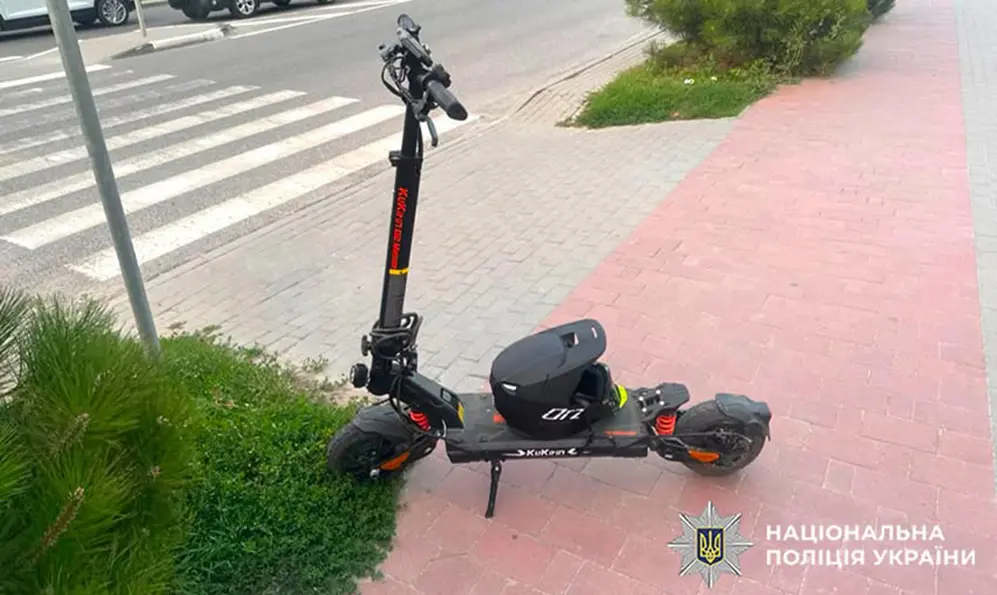 <p><strong>15-річний електросамокатник травмував жінку в Хмельницькому</strong></p>