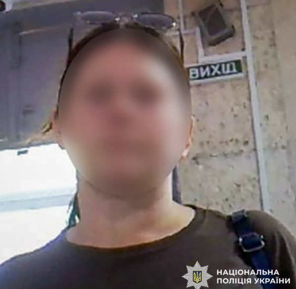Крадійка-гастролерка: в Хмельницькому жінка зняла 20 тисяч з картки продавчині після крадіжки гаманця на ринку.
