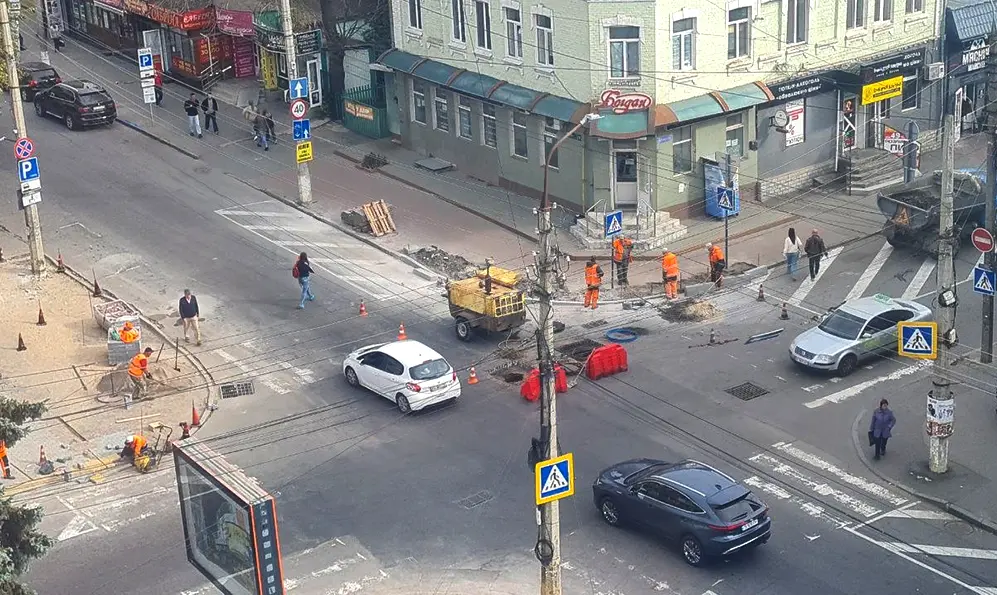 Центр Хмельницького: ремонт перехрестя ускладнить рух транспорту