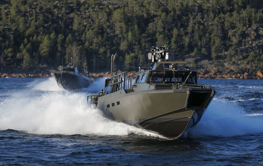 Шведський швидкісний бойовий катер Combat Boat 90 виробництва компанії Saab. 